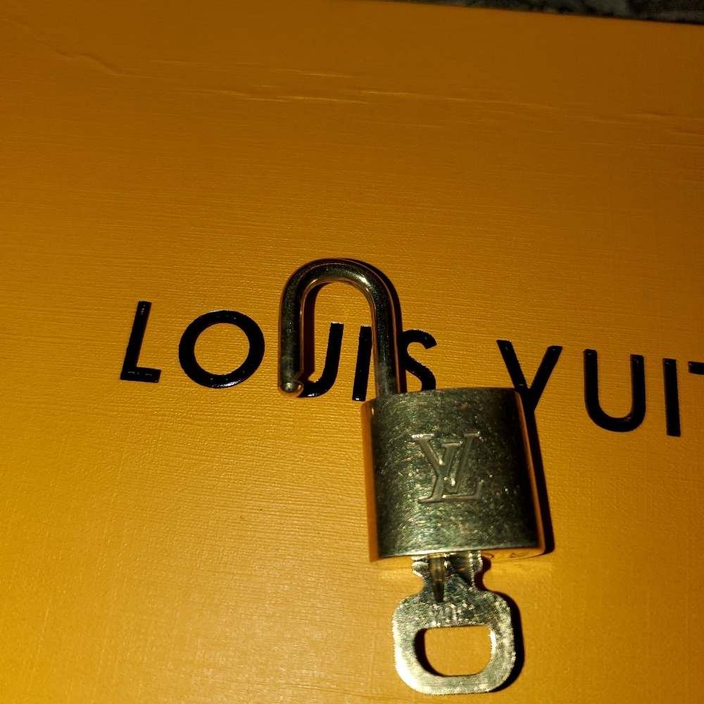 Authentic Louis Vuitton Lock and Key - Picture 6 of 6